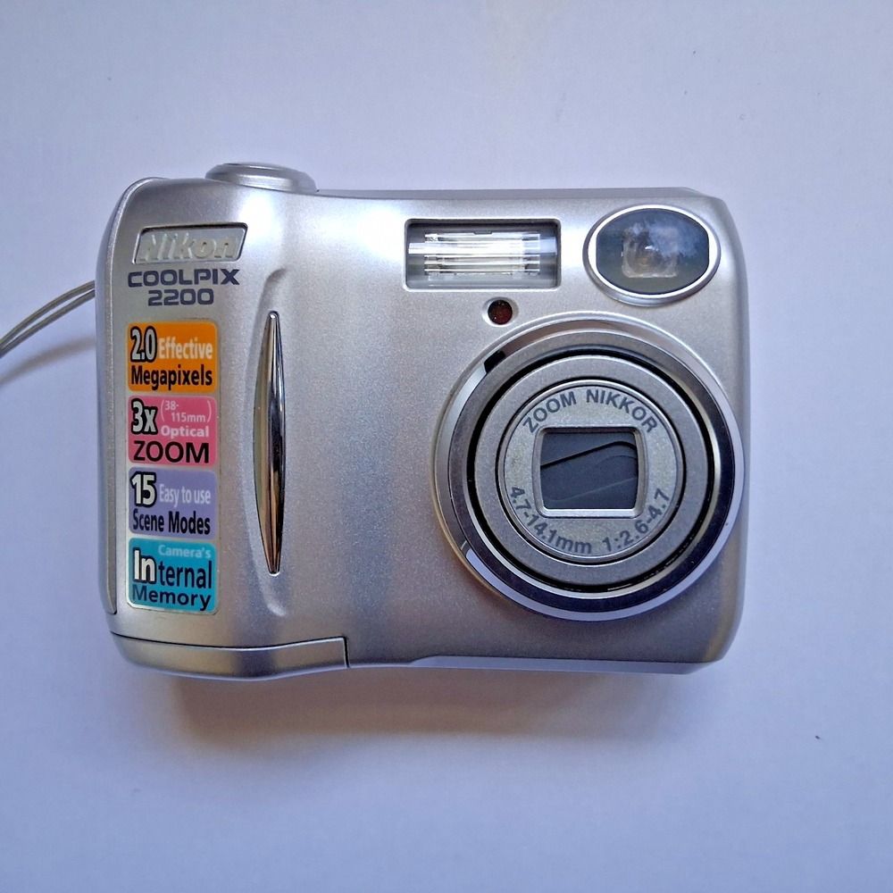 Nikon COOLPIX 2200 2.0MP 3X Zoom Digital Camera With SD Card | TESTED